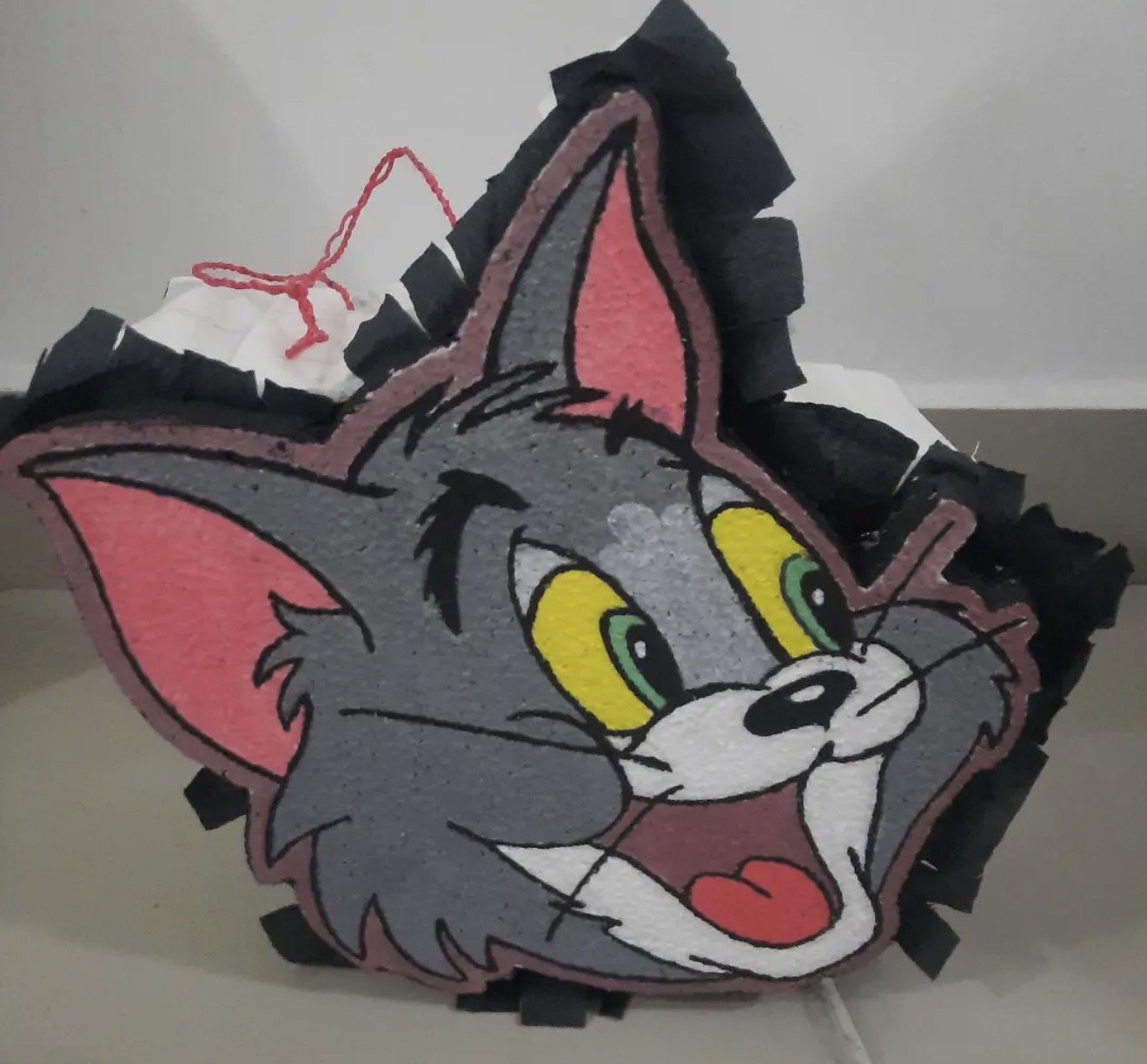Piñata Tom